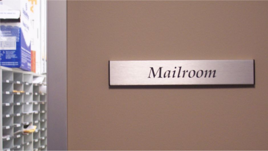 Featured Nameplate